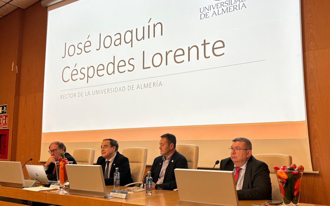 Presentación del anuario hortofrutícula de FHAlmeria.